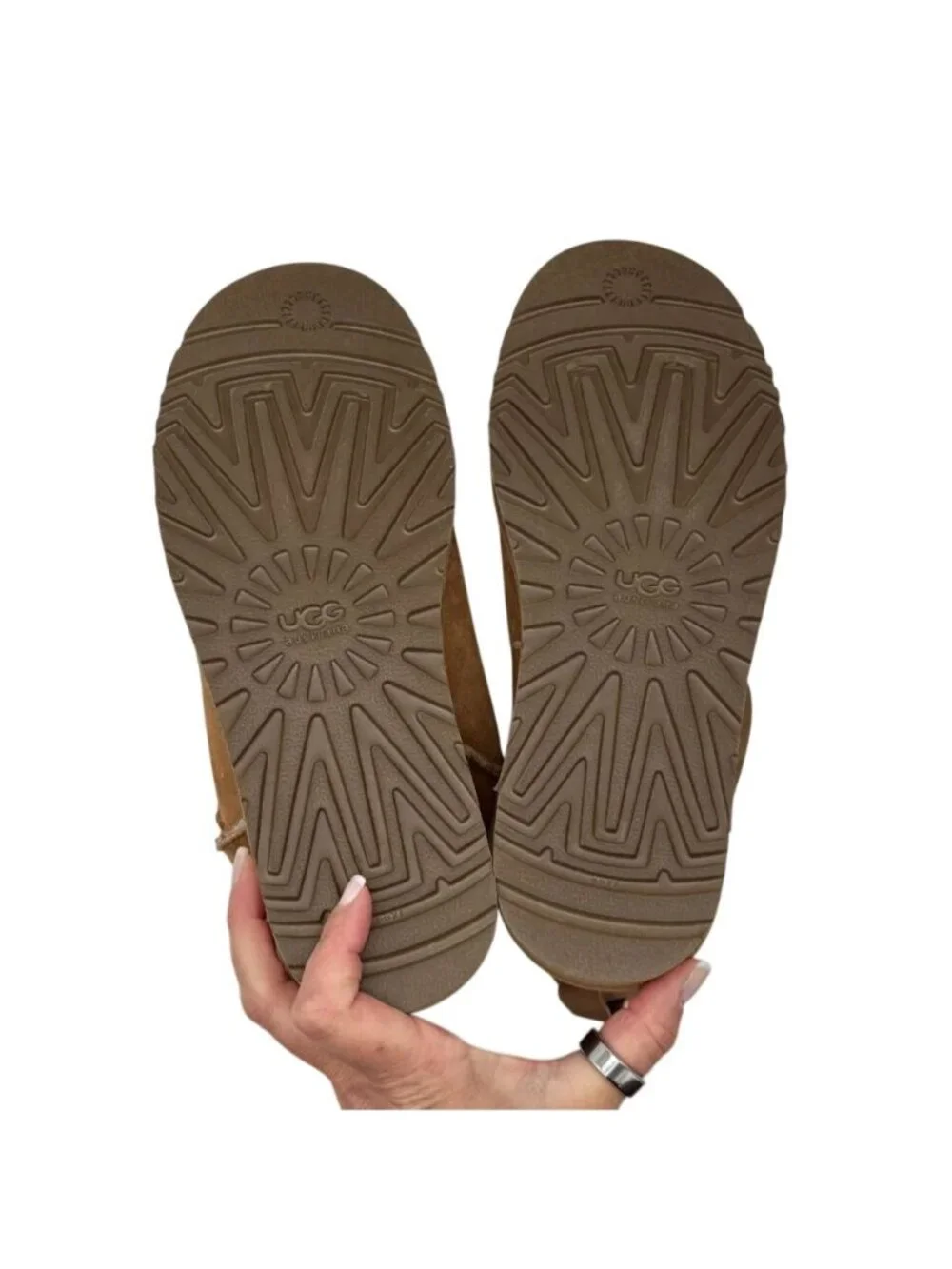 UGG born beaches